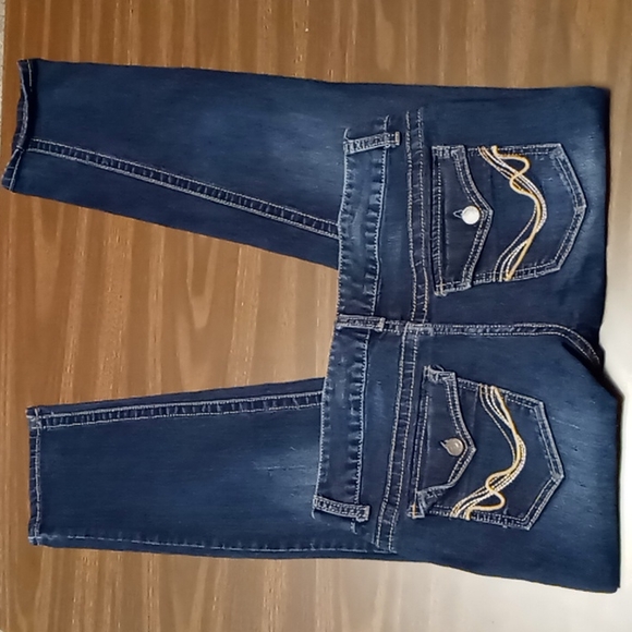Rue21 Midrise Skinny Size 9/10R - Picture 2 of 3